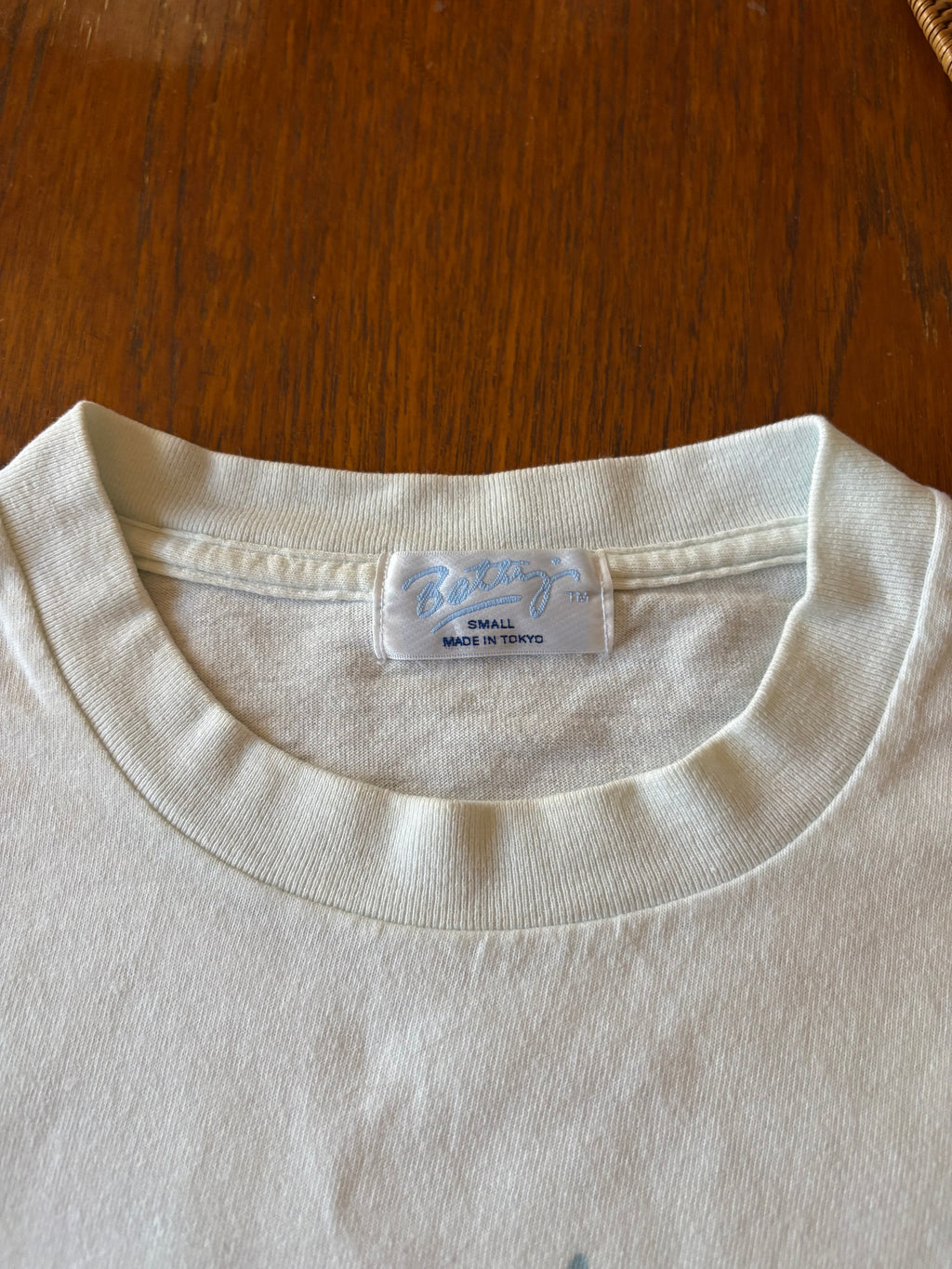 Vintage Betty's Used Tee 09